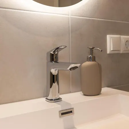 Apartamento Great 2-room Loft With 2 Bathrooms And 2 Kitchen Berlín