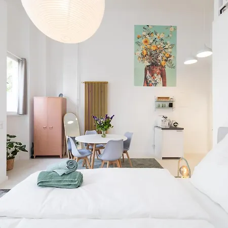Great 2-room Loft With 2 Bathrooms And 2 Kitchen Berlin