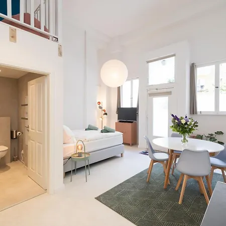 Apartamento Great 2-room Loft With 2 Bathrooms And 2 Kitchen Berlín