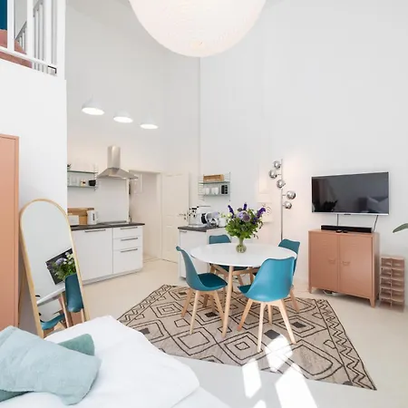 Apartment Great 2-room Loft With 2 Bathrooms And 2 Kitchen *