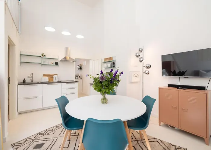 아파트 Great 2-room Loft With 2 Bathrooms And 2 Kitchen *