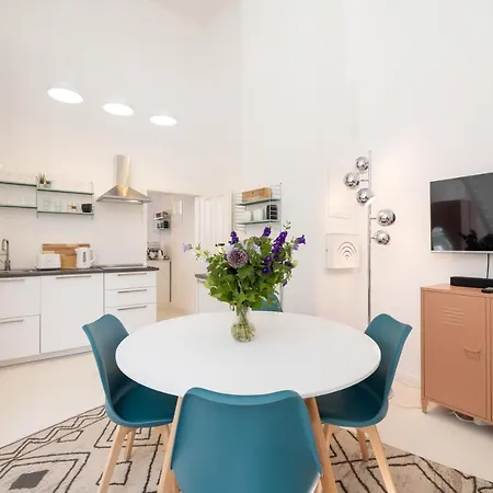 Apartment Great 2-room Loft With 2 Bathrooms And 2 Kitchen *