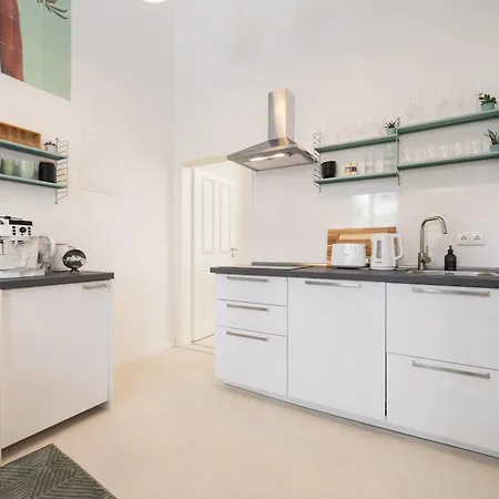 Apartamento Great 2-room Loft With 2 Bathrooms And 2 Kitchen Berlín